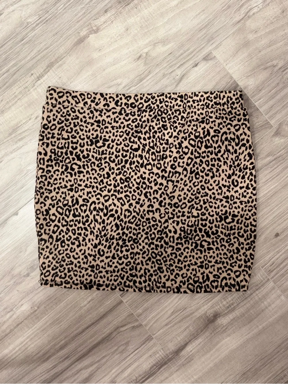 Forever 21 stylish leopard